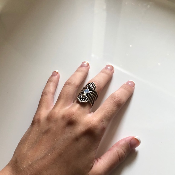 Ring - Picture 2 of 2